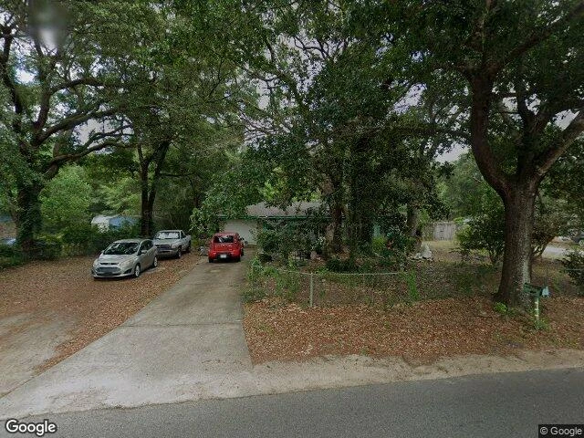 House image located at Milton, FL 32583