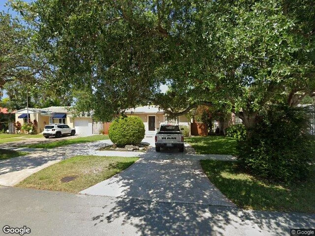 House image located at Miami, FL 33166
