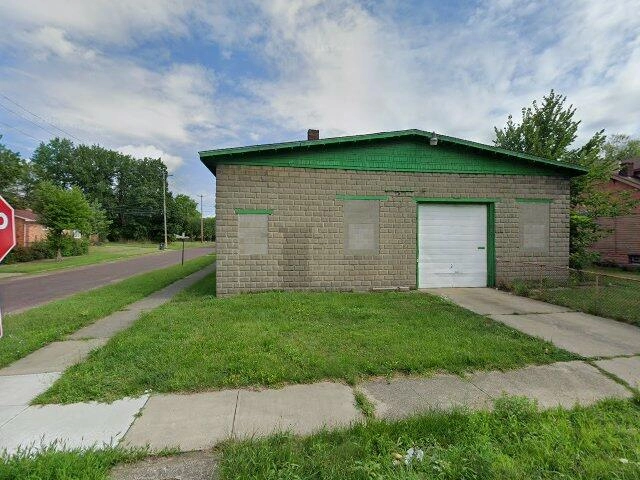 House image located at Cleveland, OH 44105