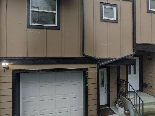 House image located at Seattle, WA 98106