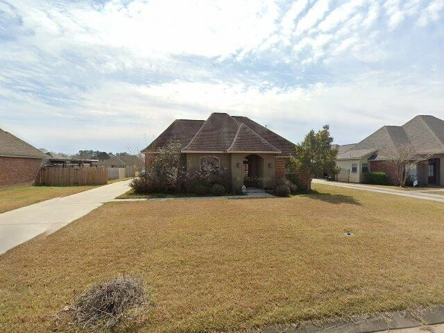 House image located at Denham Springs, LA 70726