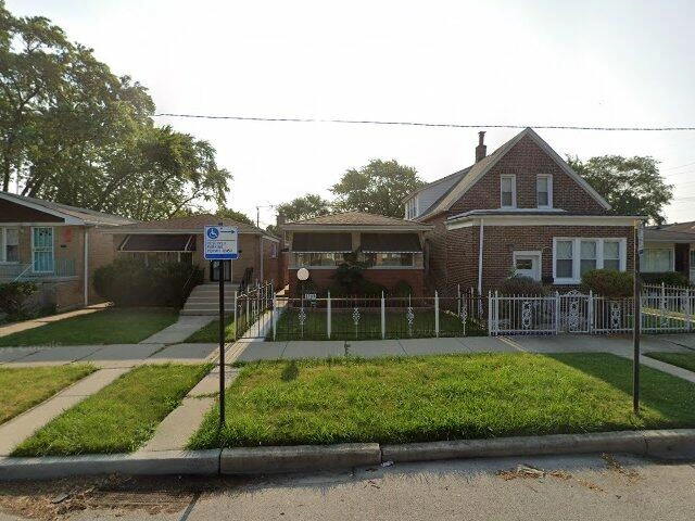 House image located at Chicago, IL 60620