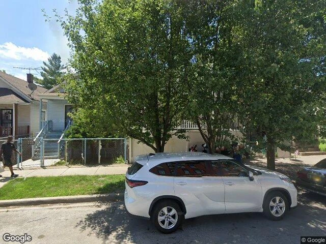 House image located at Chicago, IL 60617