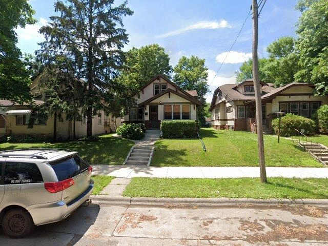 House image located at Minneapolis, MN 55412