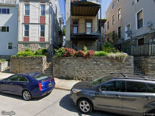 House image located at Cincinnati, OH 45214