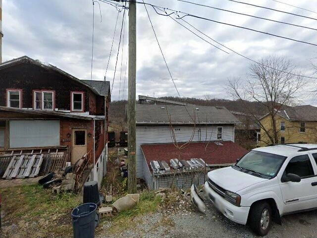 House image located at New Eagle, PA 15067