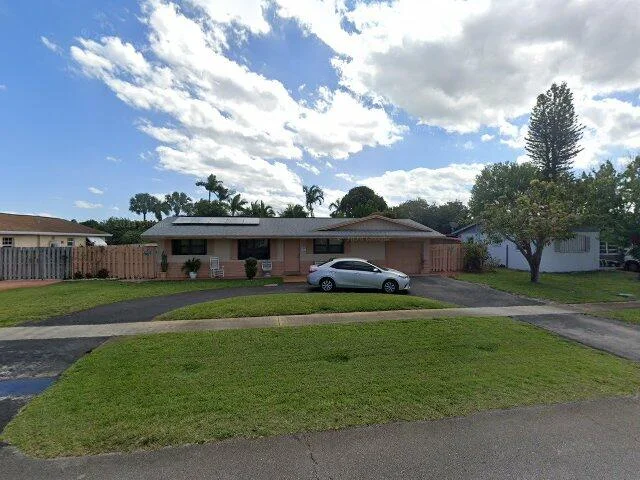 House image located at West Palm Beach, FL 33406