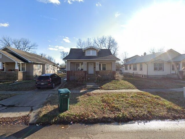 House image located at Parsons, KS 67357