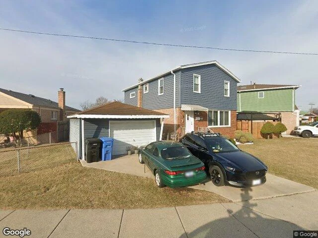 House image located at Chicago, IL 60652