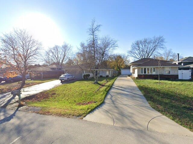 House image located at Wheaton, IL 60187