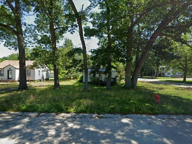 House image located at Montague, MI 49437