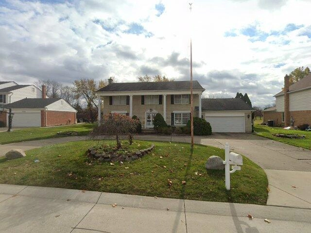 House image located at Farmington, MI 48335