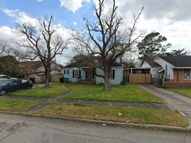 House image located at Houston, TX 77087