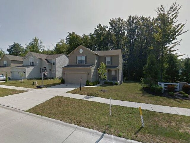 House image located at Olmsted Falls, OH 44138