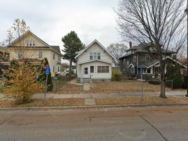 House image located at Minneapolis, MN 55408