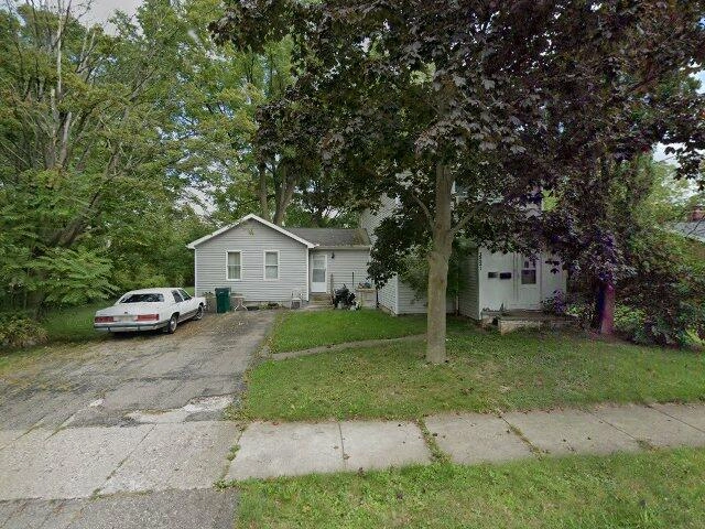 House image located at Lansing, MI 48910