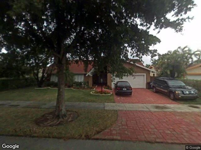 House image located at Miami, FL 33186