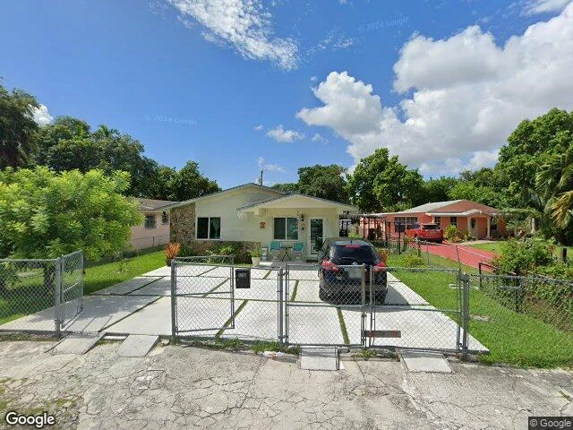 House image located at Miami, FL 33150