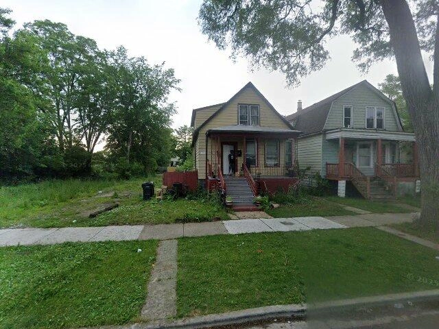 House image located at Chicago, IL 60628