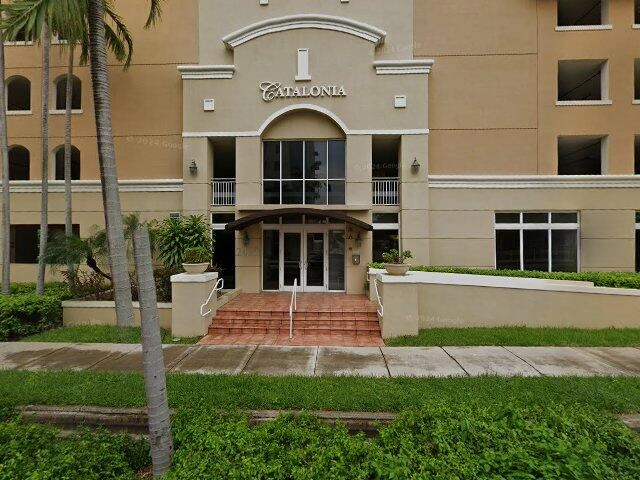 House image located at Miami, FL 33145