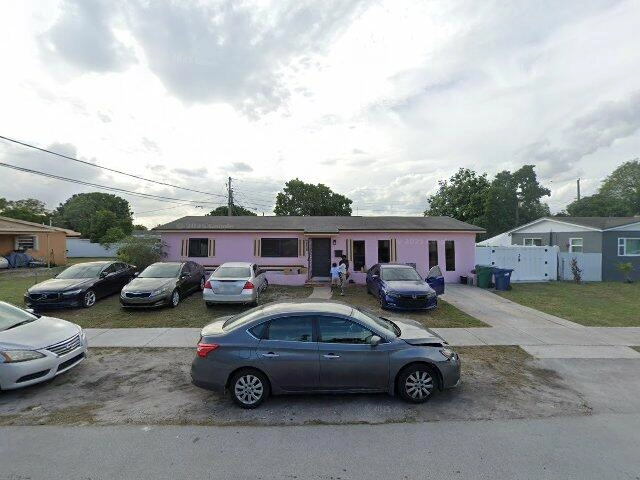 House image located at Miami, FL 33169