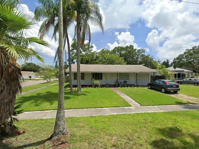 House image located at Saint Petersburg, FL 33702