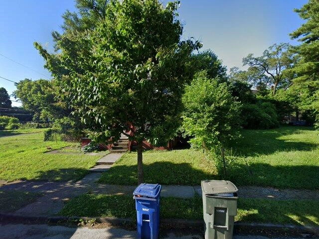 House image located at Columbus, OH 43205
