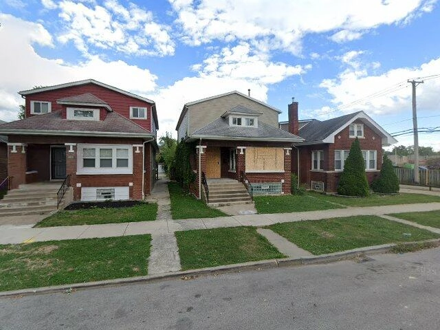 House image located at Chicago, IL 60628