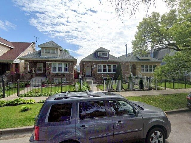 House image located at Chicago, IL 60639