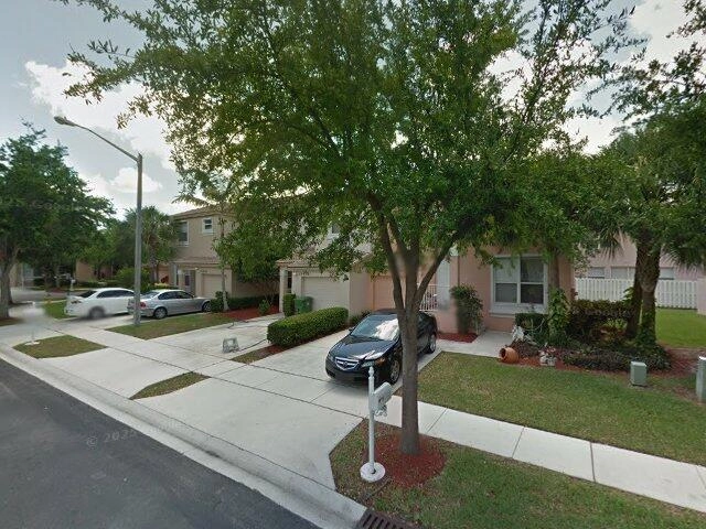 House image located at Pembroke Pines, FL 33028