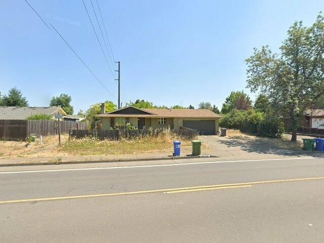 House image located at Eugene, OR 97402