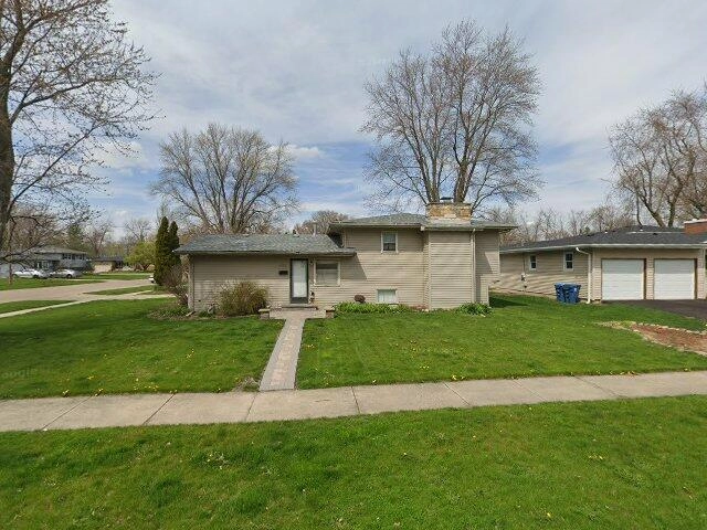 House image located at Aurora, IL 60506