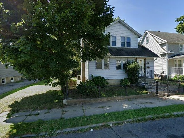 House image located at Plainfield, NJ 07060