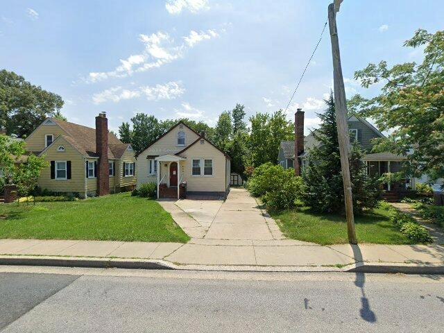 House image located at Saint Paul, MN 55110