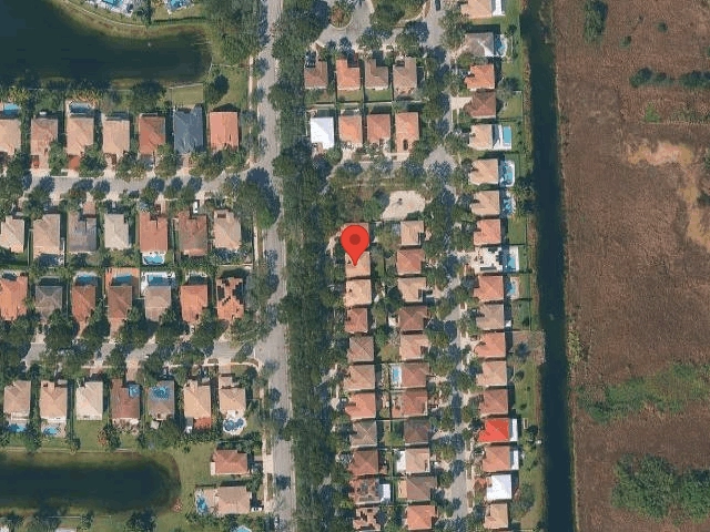 House image located at Hollywood, FL 33027