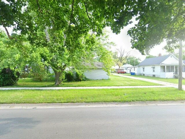 House image located at Pontiac, IL 61764