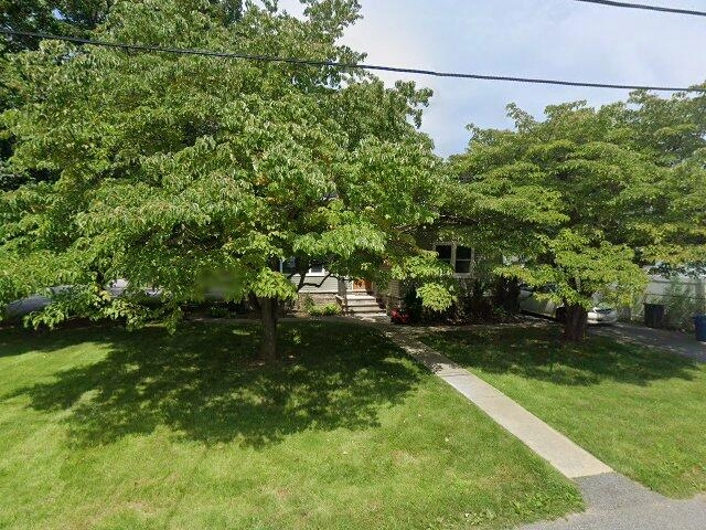 House image located at Wanaque, NJ 07465