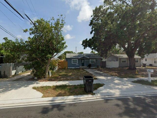 House image located at Saint Petersburg, FL 33709