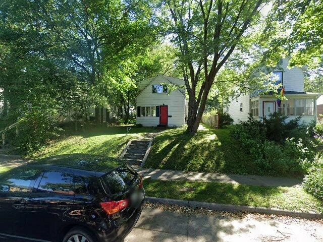 House image located at Minneapolis, MN 55414
