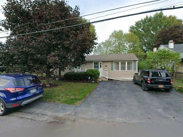 House image located at Syracuse, NY 13206