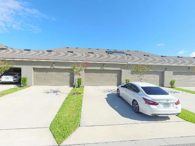 House image located at Orlando, FL 32832