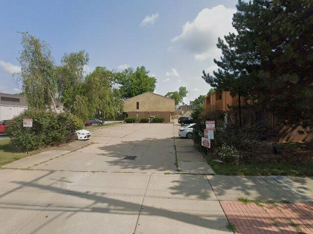 House image located at Akron, OH 44304