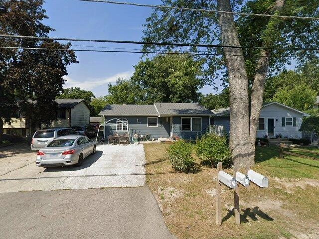 House image located at Round Lake, IL 60073
