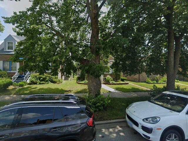 House image located at Chicago, IL 60628