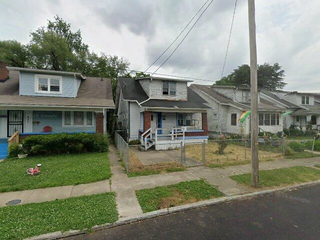 House image located at Louisville, KY 40211