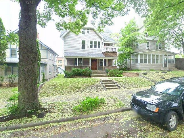House image located at Minneapolis, MN 55405