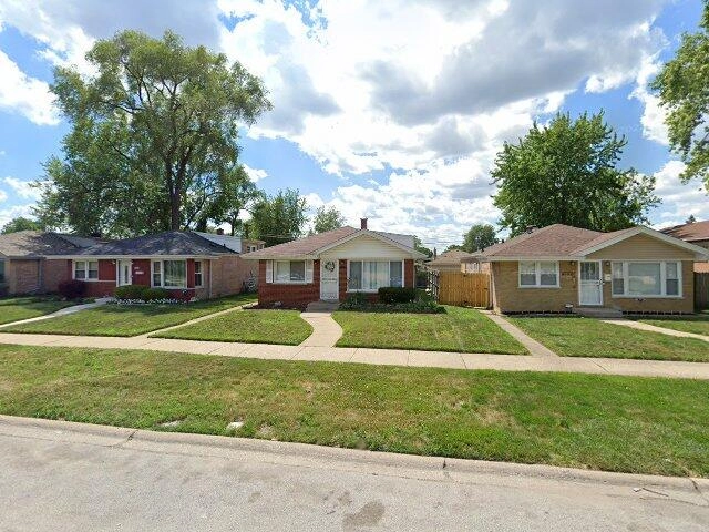 House image located at Dolton, IL 60419