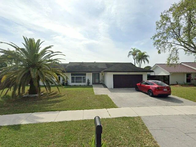 House image located at Miami, FL 33186