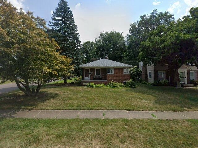 House image located at Akron, OH 44313