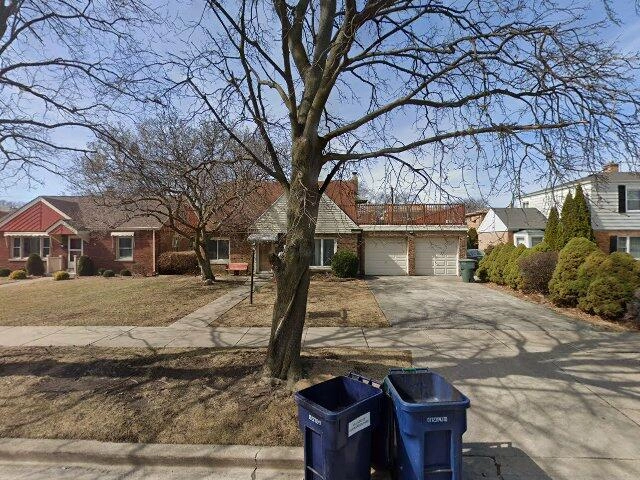 House image located at Evergreen Park, IL 60805